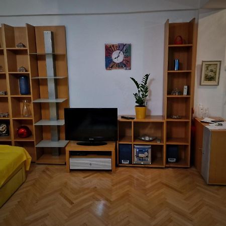 Spectacular Apartment In Skopje, City Mall Area Ngoại thất bức ảnh
